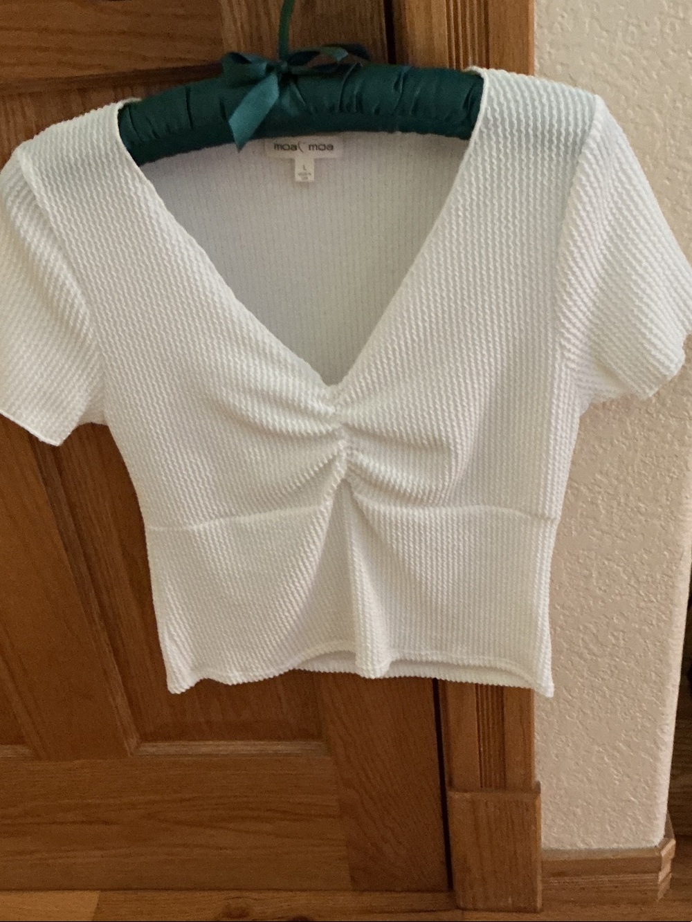 Moa Moa White Ruched V-Neck Textured Crop Top